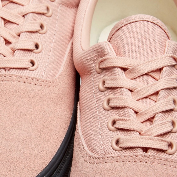 Men’s Sz 10.5 Vans X Purlicue Era”Year of the Pig” - Picture 4 of 7